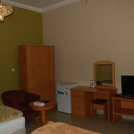 Al Amwaj Hotel ชาร์จาห์ ภายนอก รูปภาพ